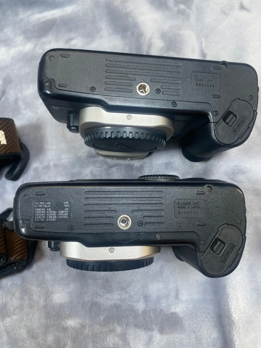 Canon Eos Elan IIe Pair of 35MM SLR Cameras with Eye Control